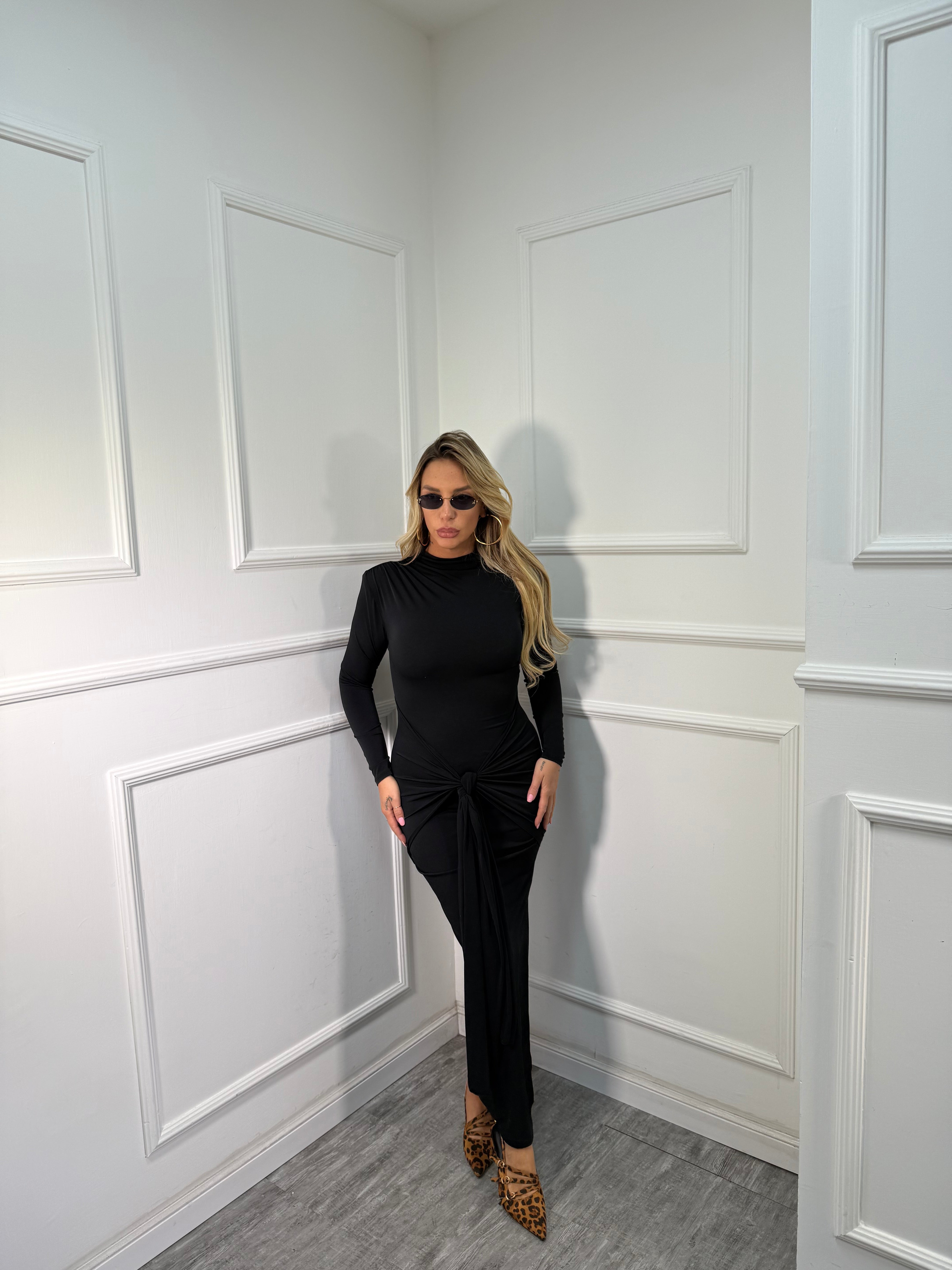 Abito midi in lycra con nodo nero 13413