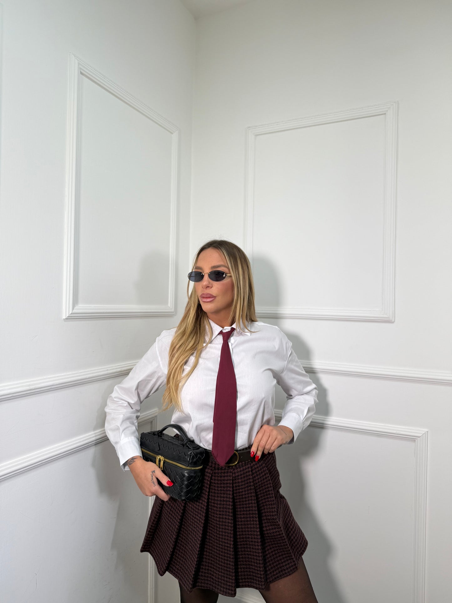 Pantagonna in tweed a pieghe con cintura bordeaux 25719