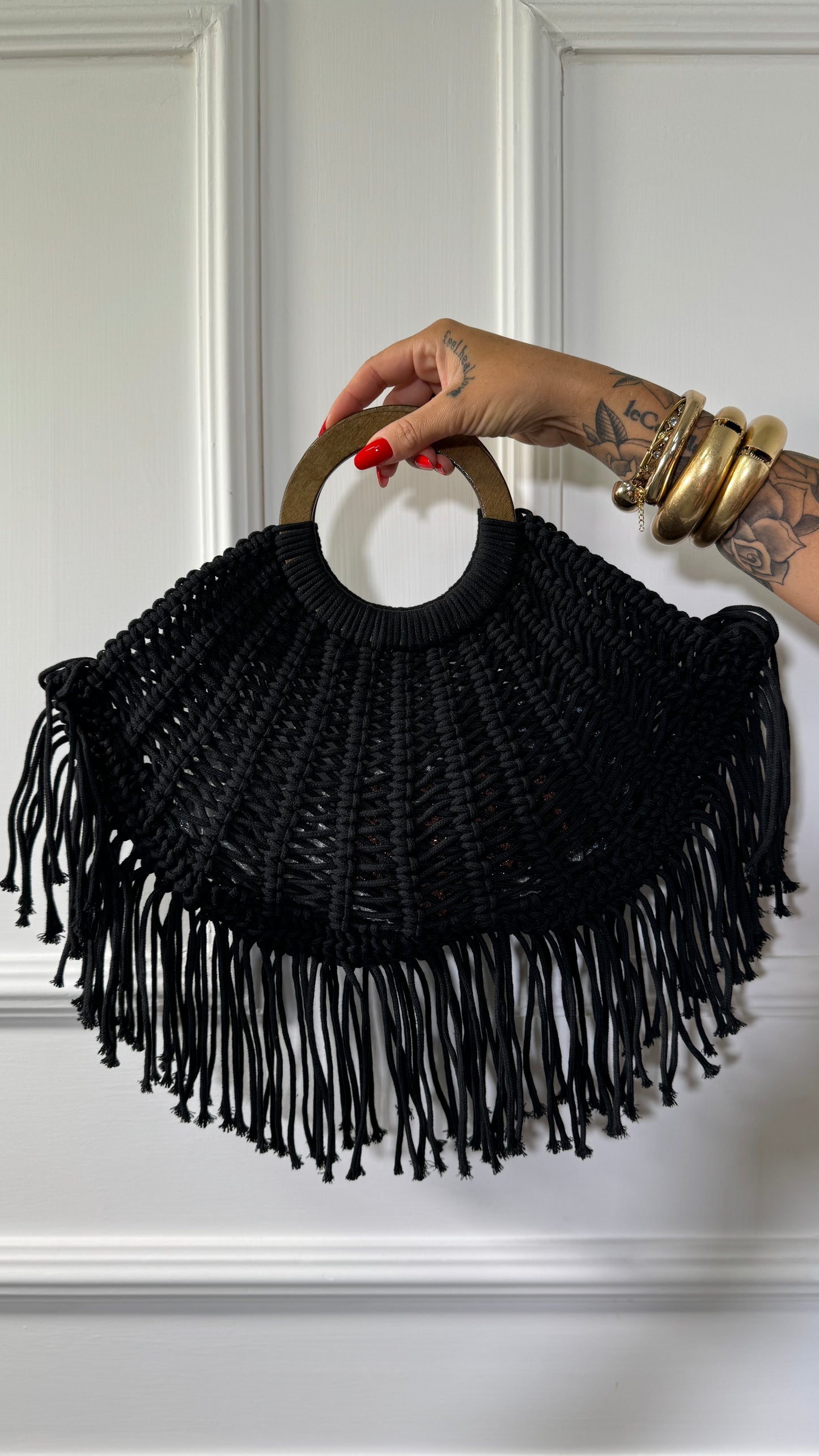 Borsa in crochet manico in legno nera