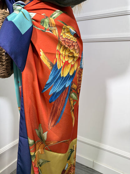 Gonna pareo in satin con pappagalli multicolour c805-54