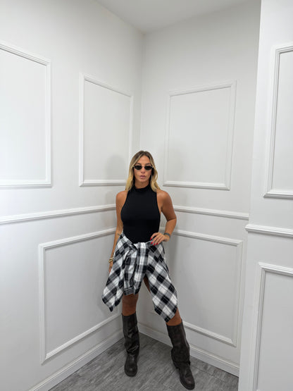 Abito in lycra collo alto scollo americano nero