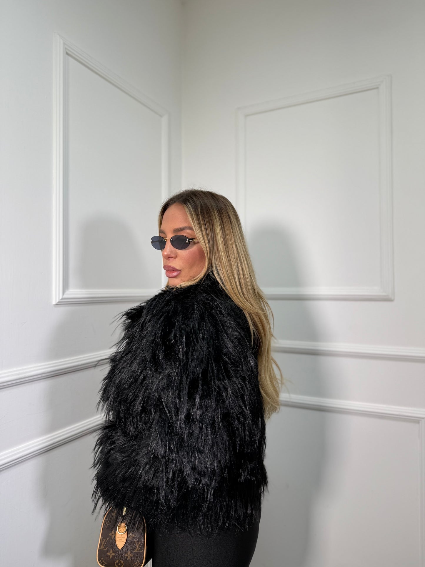 Ecofur pelo lungo Canada nera ay930