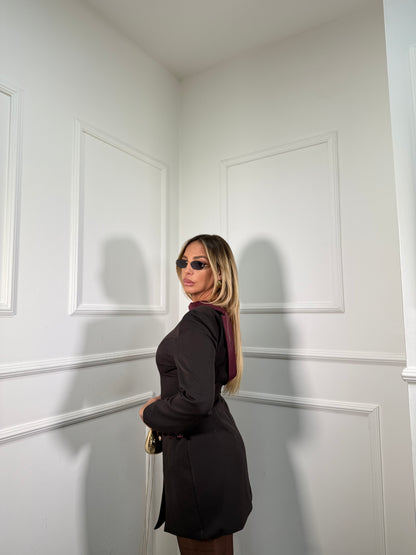 Abito con spalline e scollo sul retro Reverse cacao 605