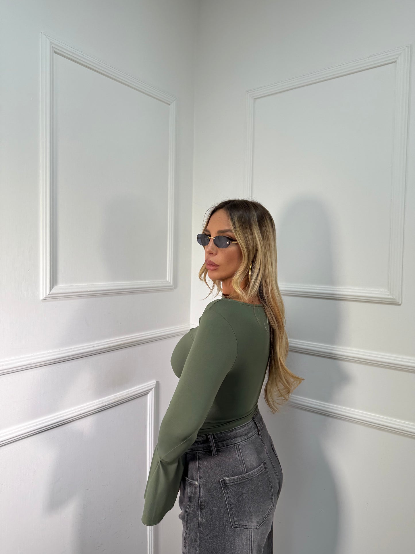 Shirt in lycra asimmetrica Vicky verde oliva 143181