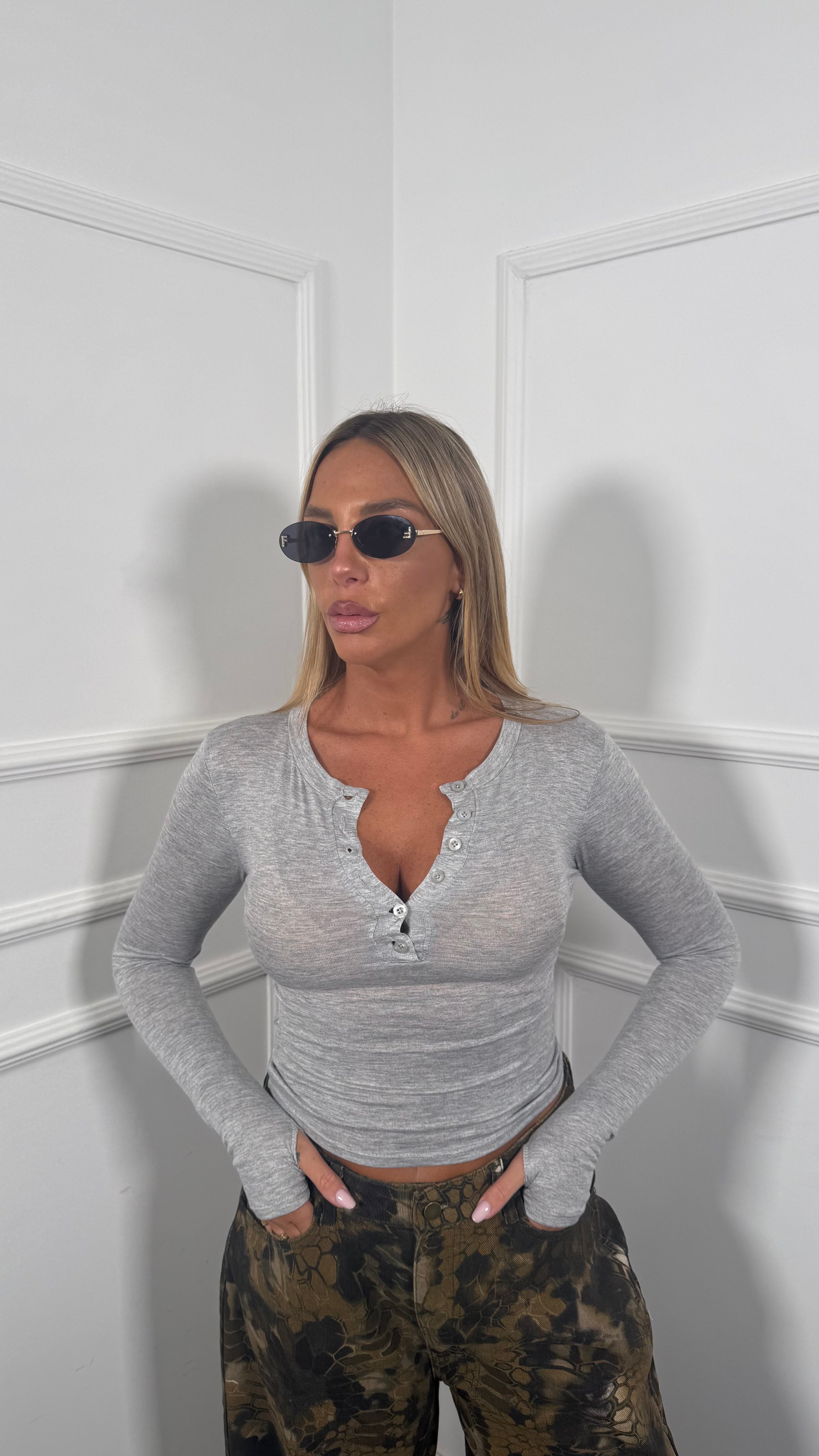 Shirt semi velata con bottoncini e manica a guanto Life grigio fumo 5548