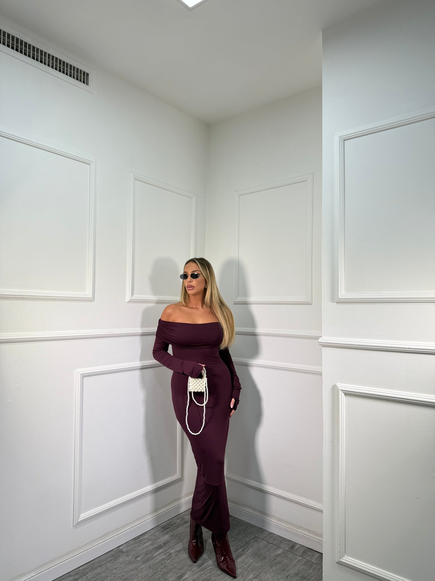 Abito midi in lycra scollo a barca Nilufar borgogna 13351