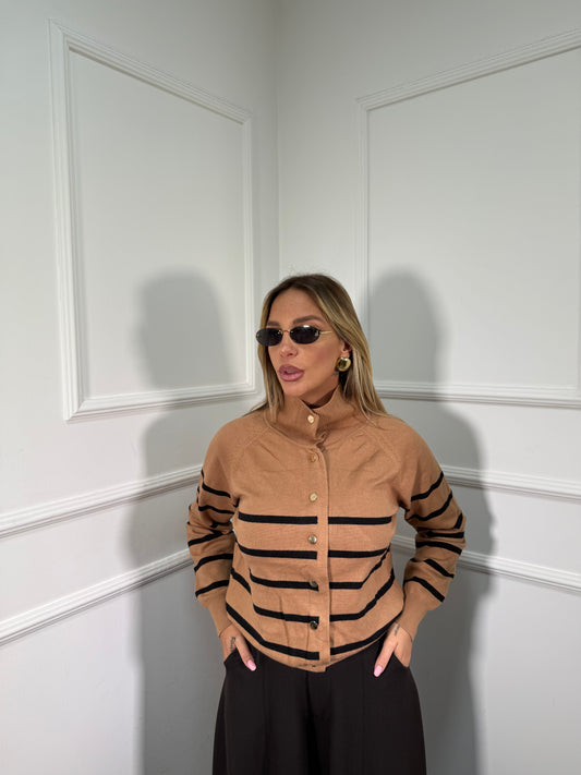 Maglioncino collo alto con bottoncini oro camel 1038