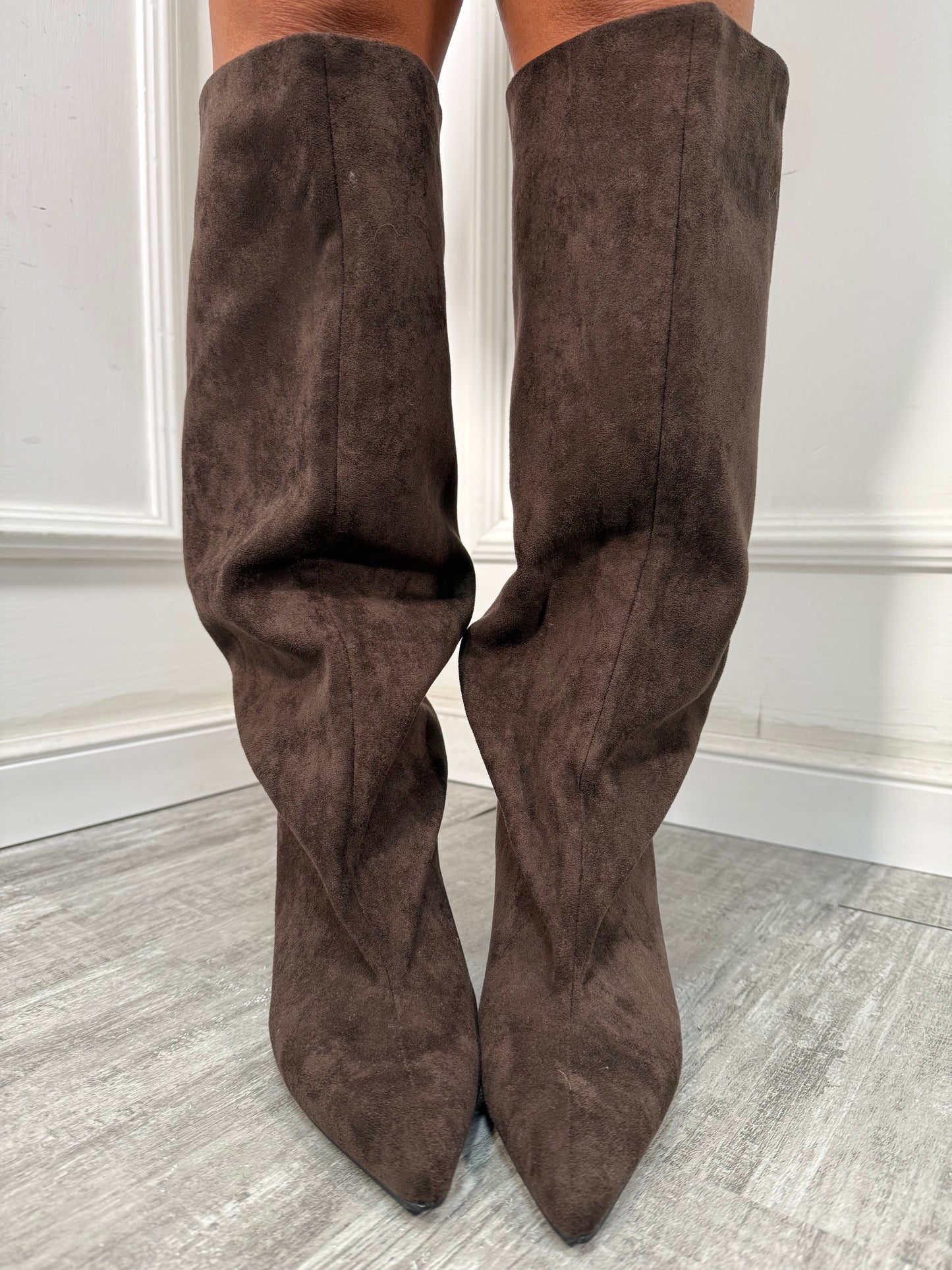 Stivale gambale morbido eco camoscio cioccolato K0139