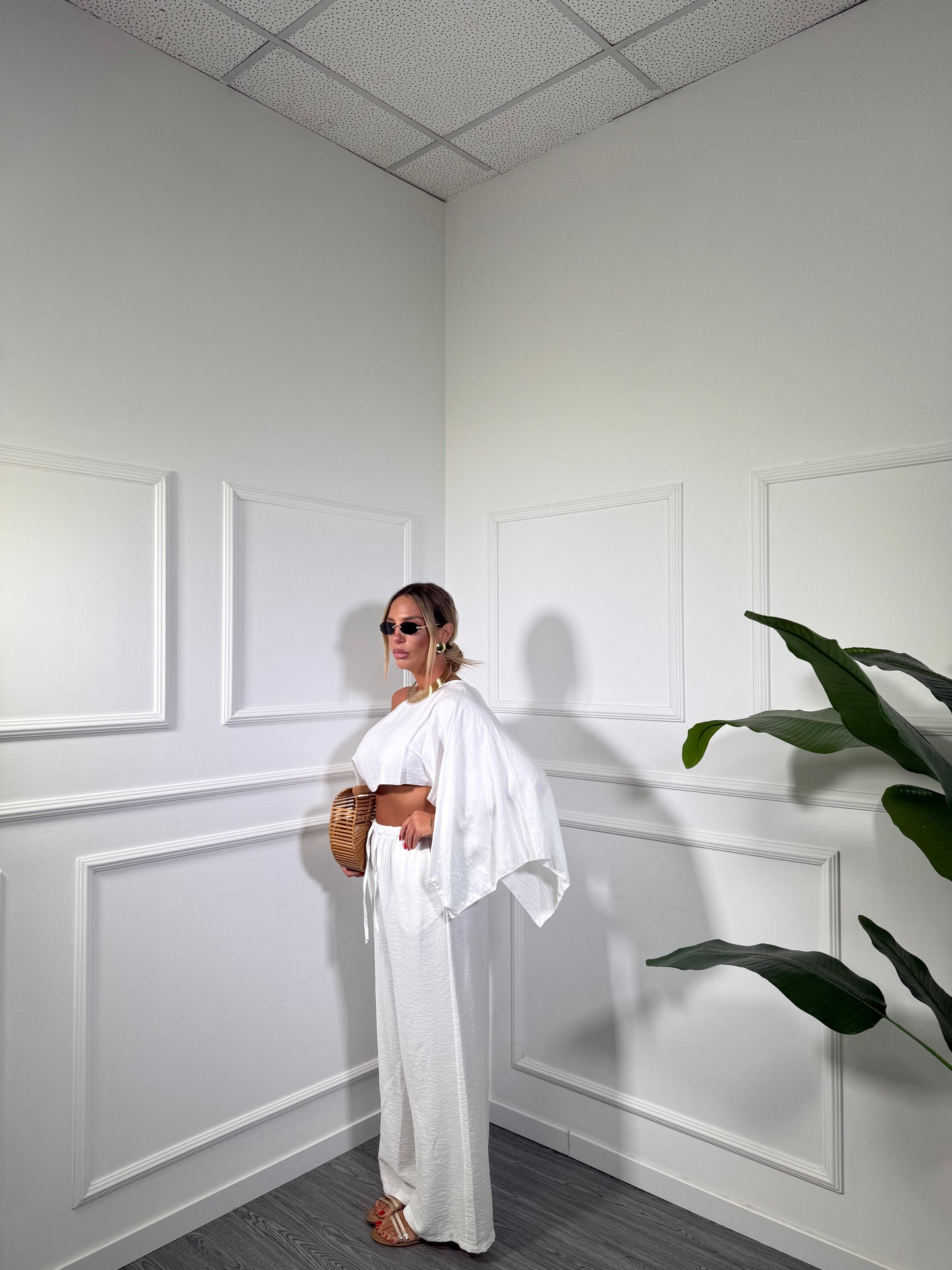 Coordinato in viscosa con top asimmetrico Clodia bianco 7060