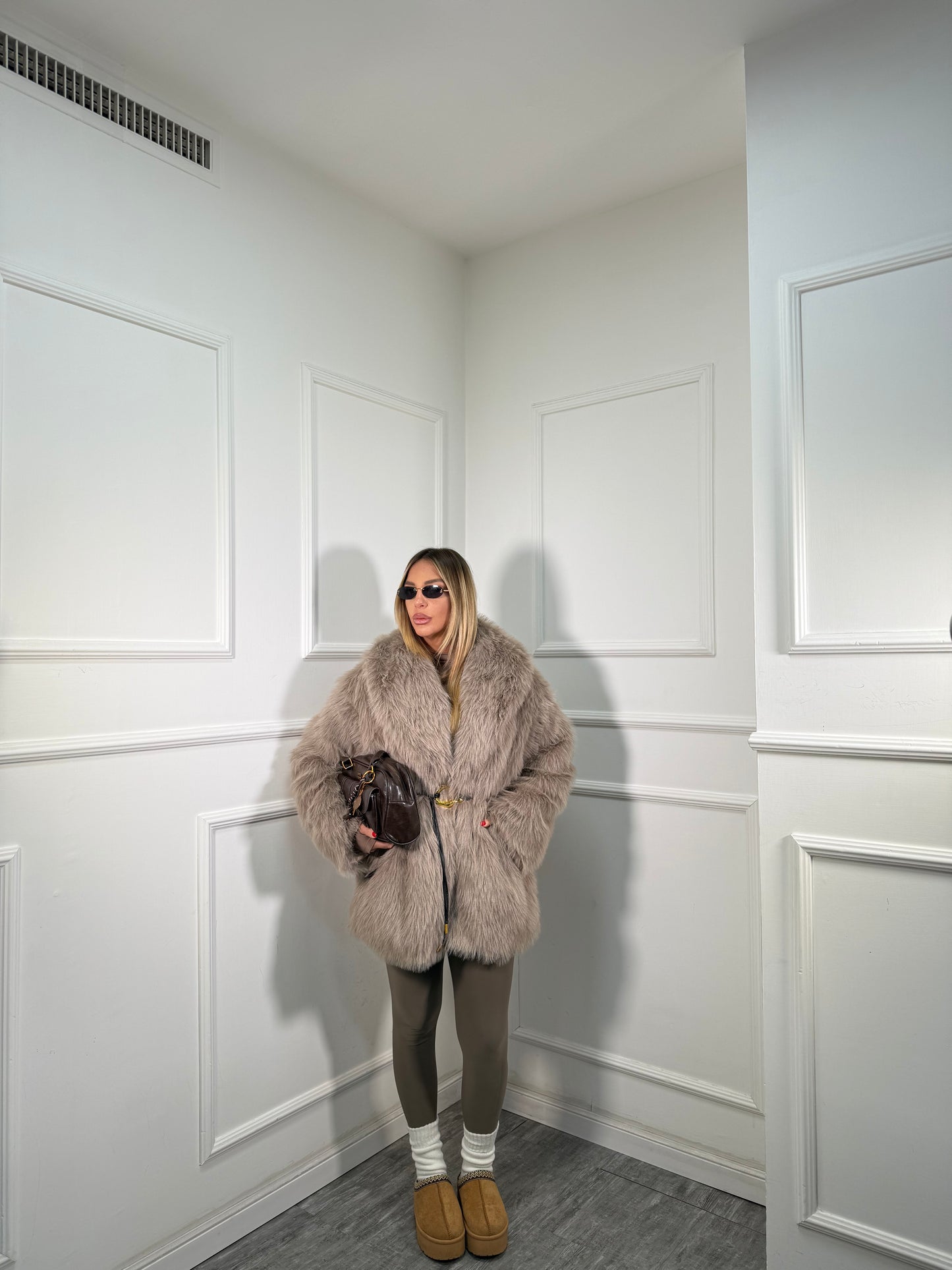 Ecofur midi con cintura Artic taupe 5735