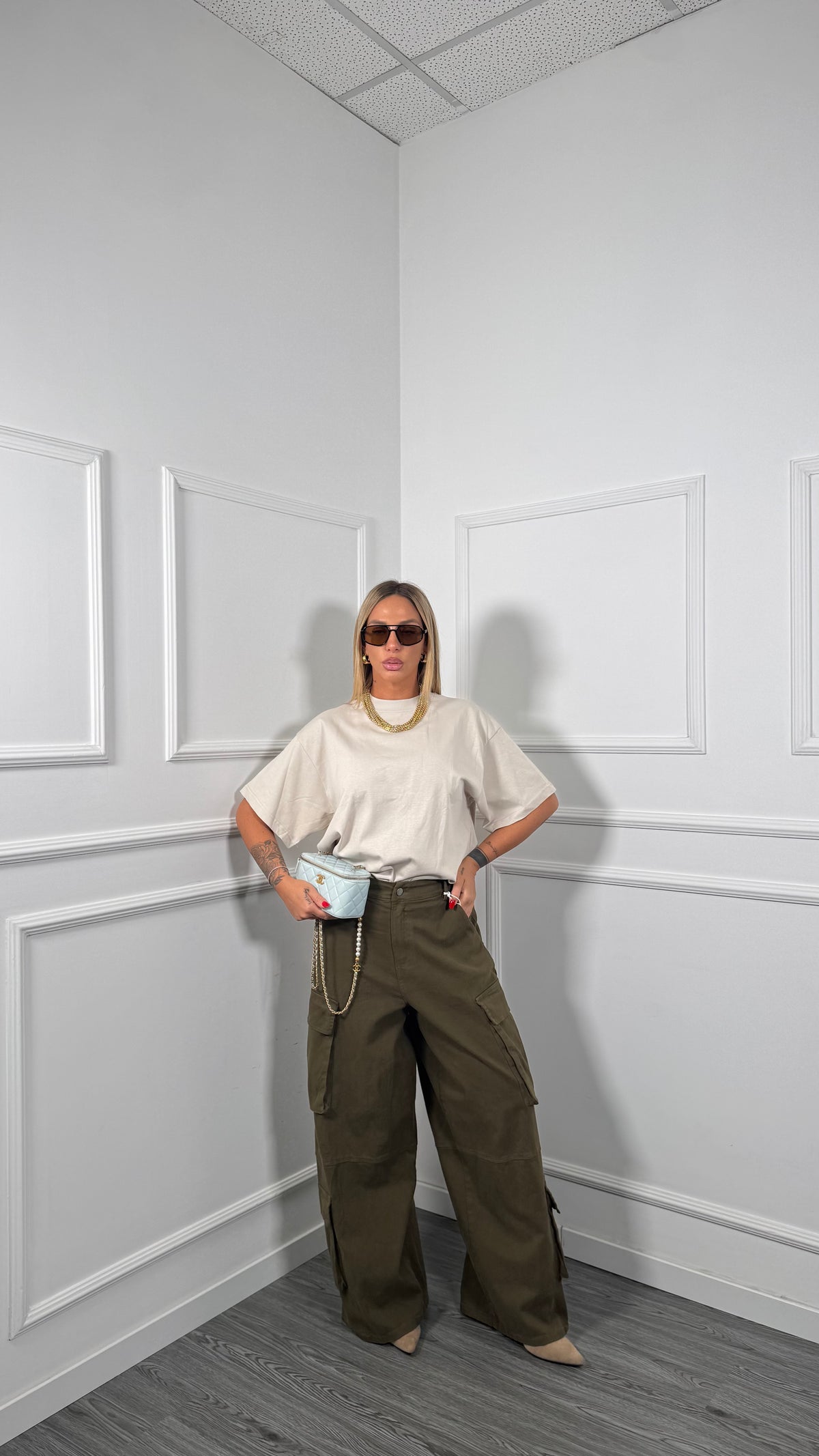 Cargo in denim con tasconi laterali by lumina verde militare