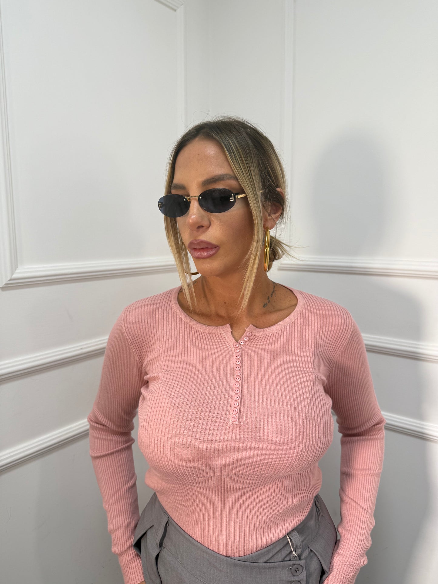 Maglioncino lana rasata a costine con bottoncini vari colori qf8158