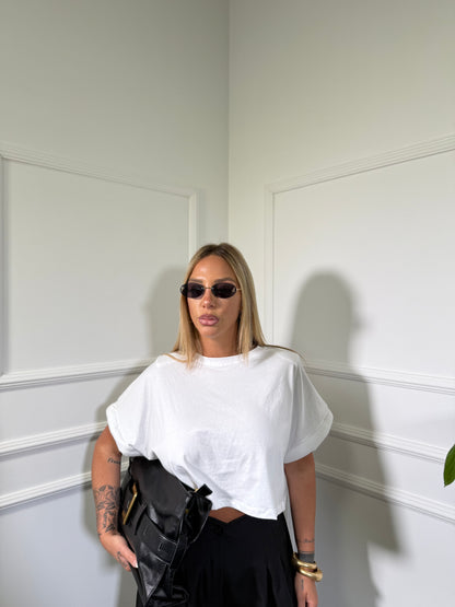 T-shirt crop con spalline e risvolto imbottito bianca 5649