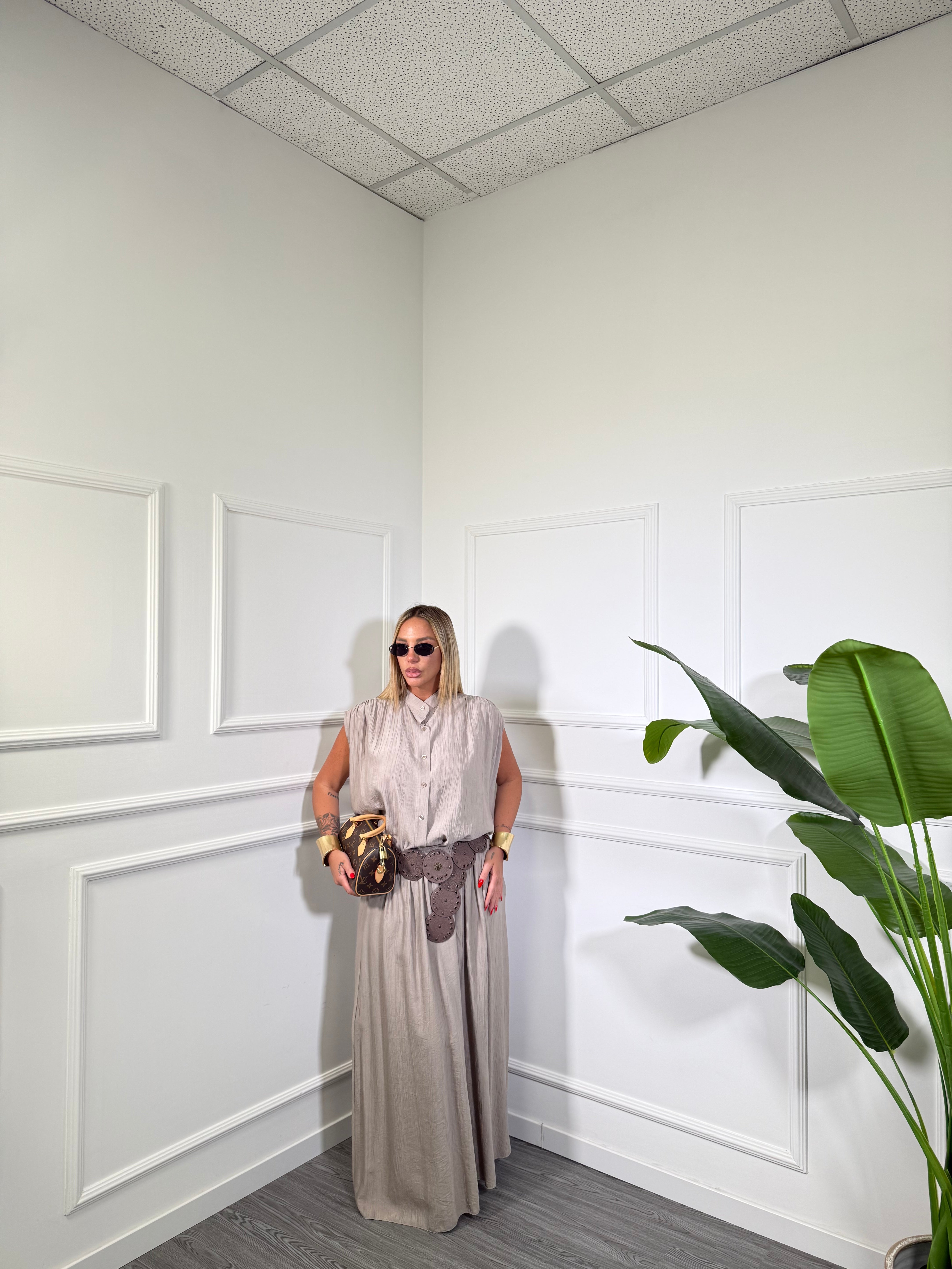 Coordinato con gonnellone in viscosa gioselin taupe nf9291