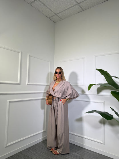 Coordinato con blusa a portafoglio (Curvy) Zamira taupe 335