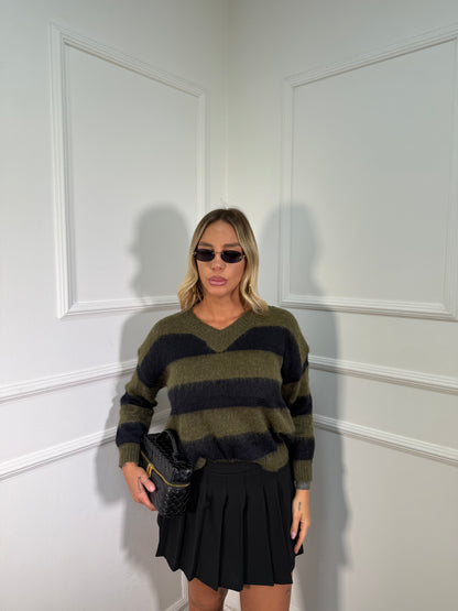 Maglioncino scollo a V in lana cotta Soft verde oliva/nero 3055