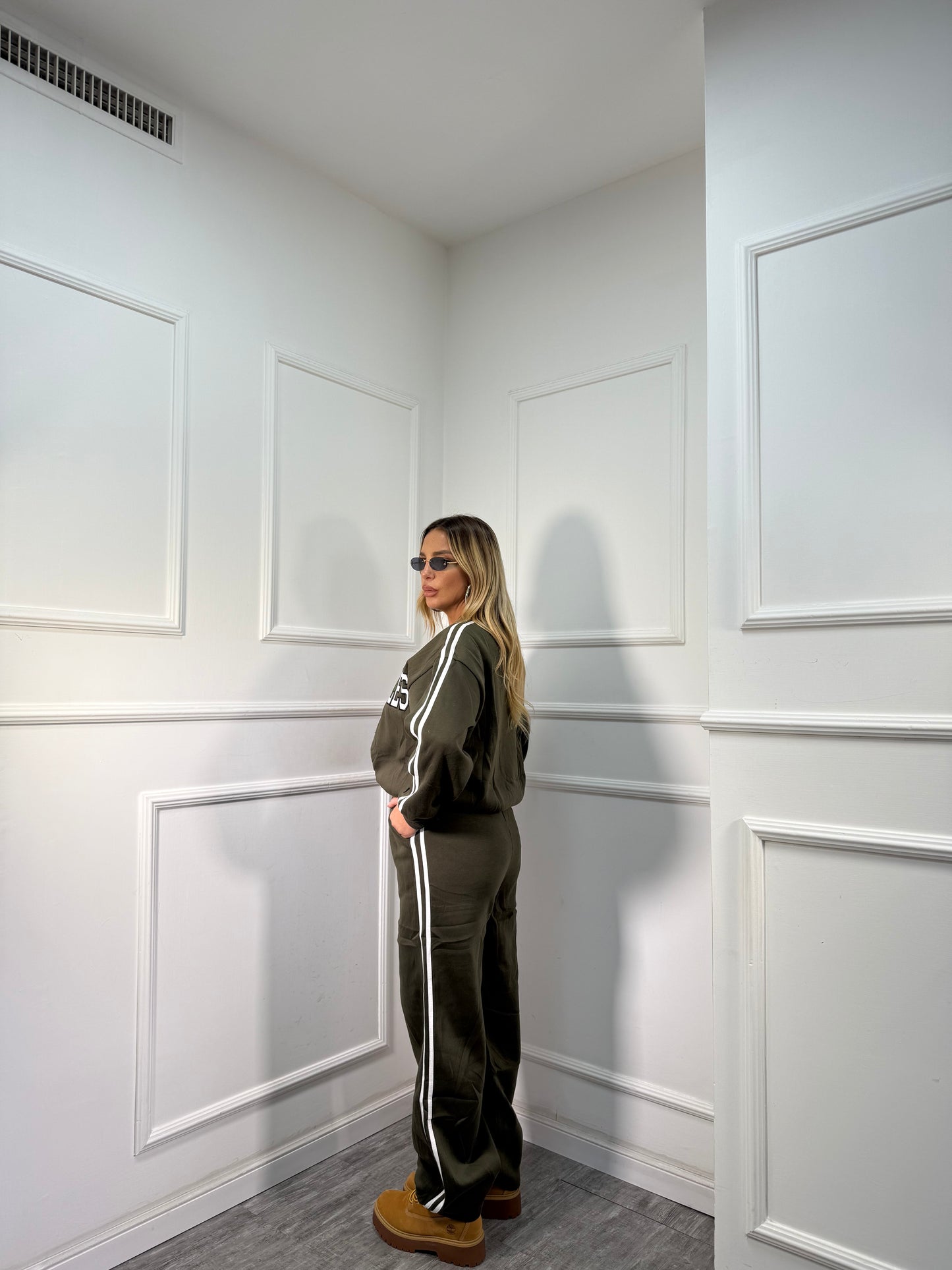 Coordinato in tuta Los Angeles verde oliva rt723