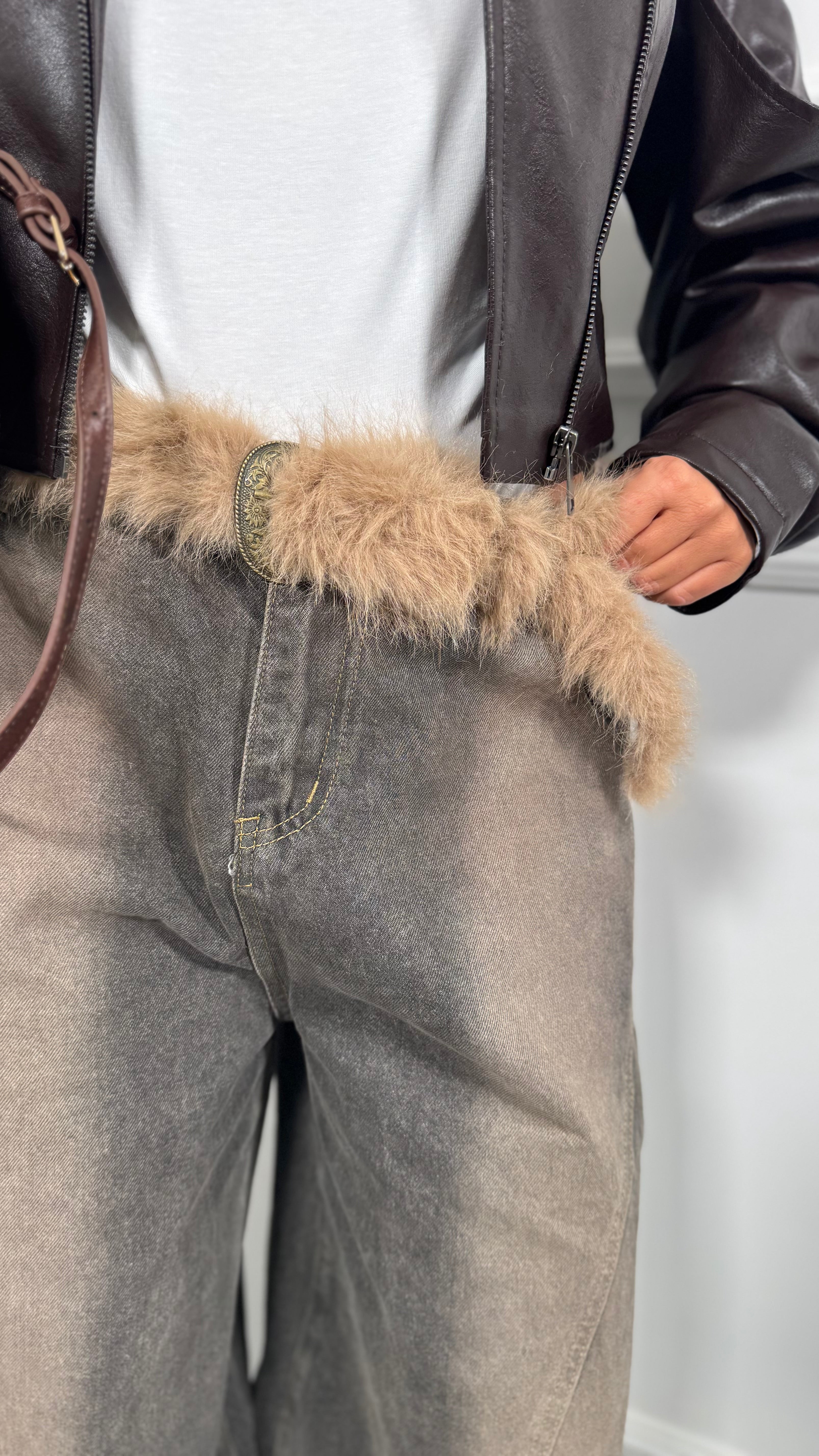 Jeans palazzo balloon con cintura lavaggio sabbiato 97157