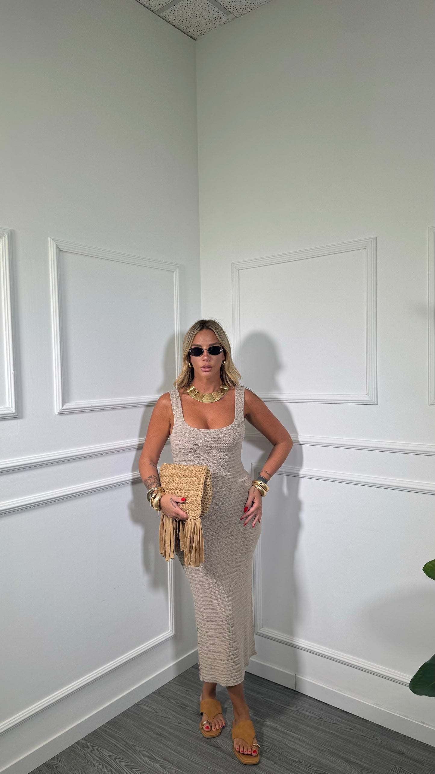 Abito midi in crochet scollo squadrato Dominique taupe