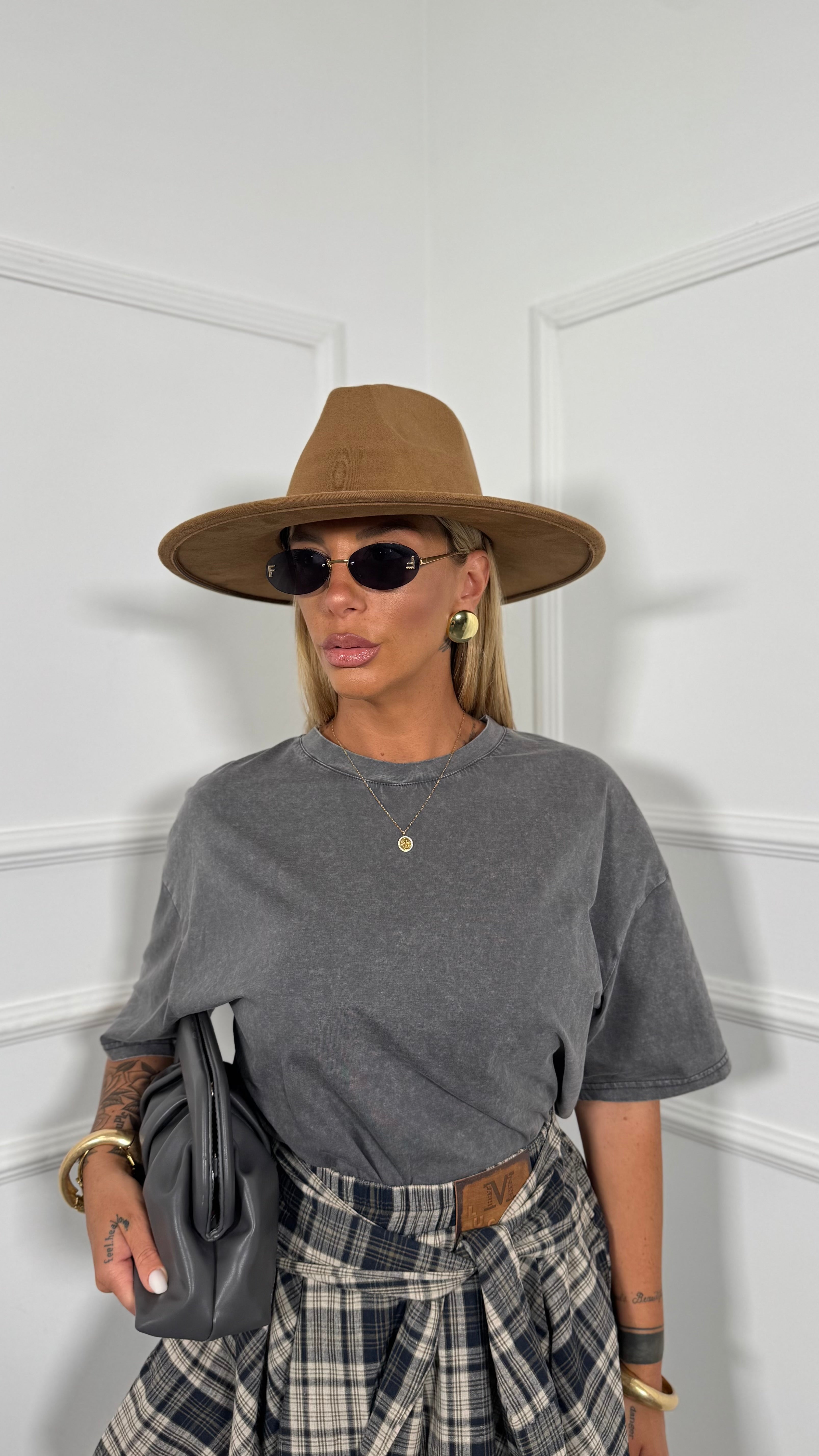 T-shirt oversize slavata grigia 3341