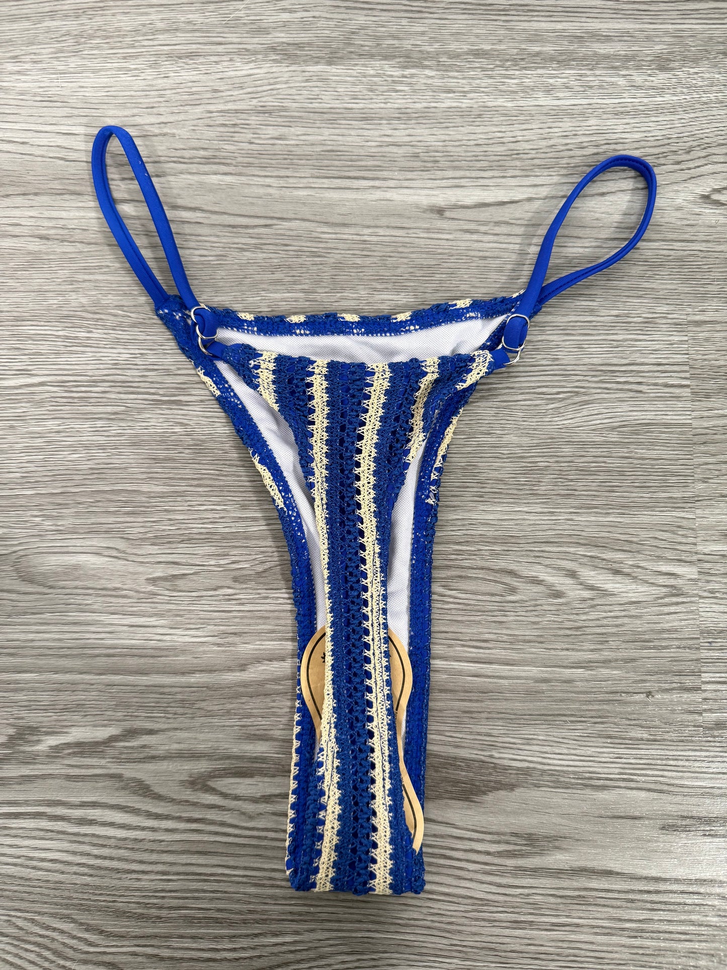 Costume con copricostume ricamato Rio blu royal s9377