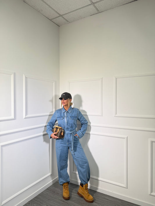 Jumpsuit in denim con cintura Valencia lavaggio medio MO228