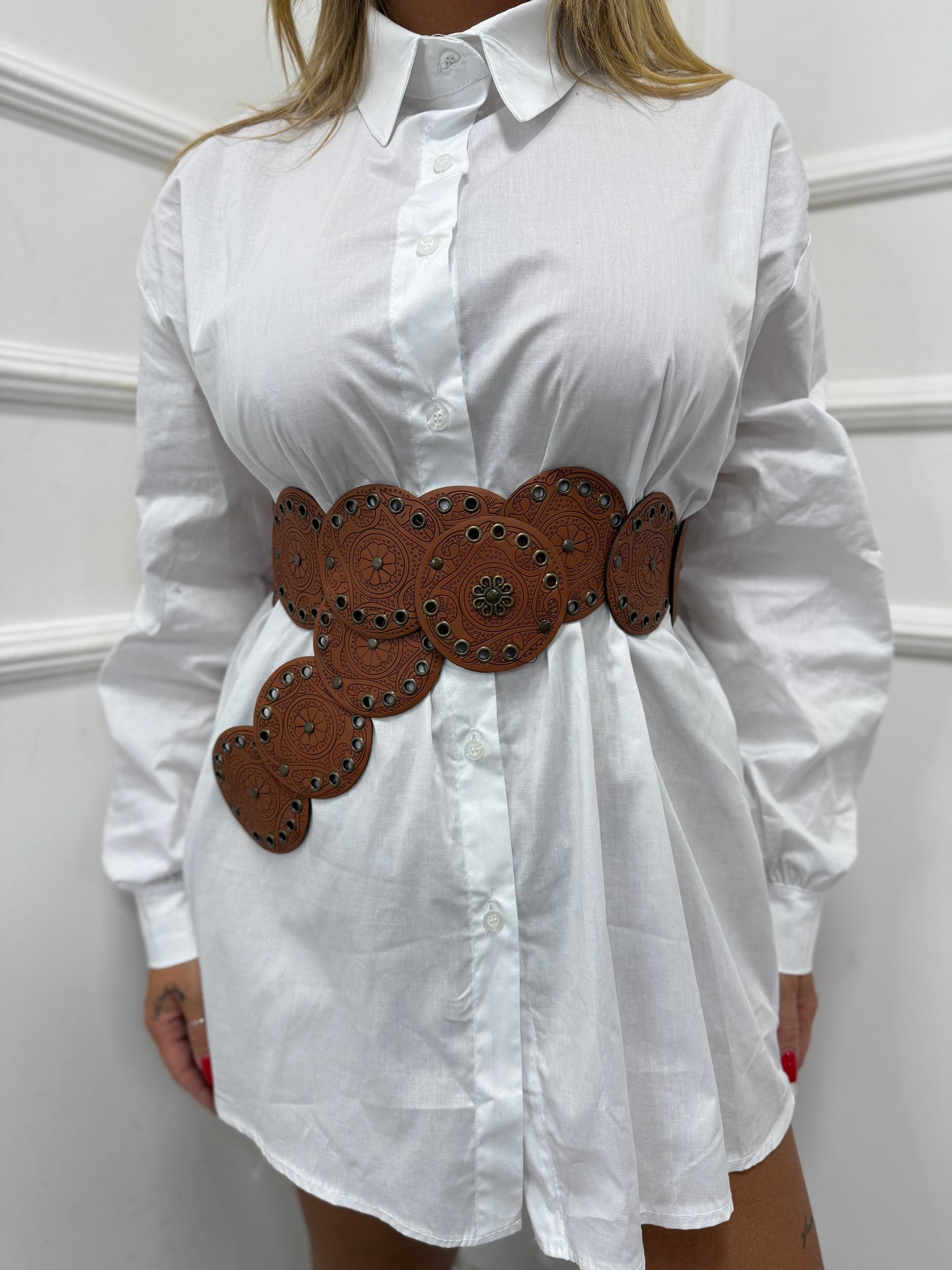 Cintura con borchie cuoio