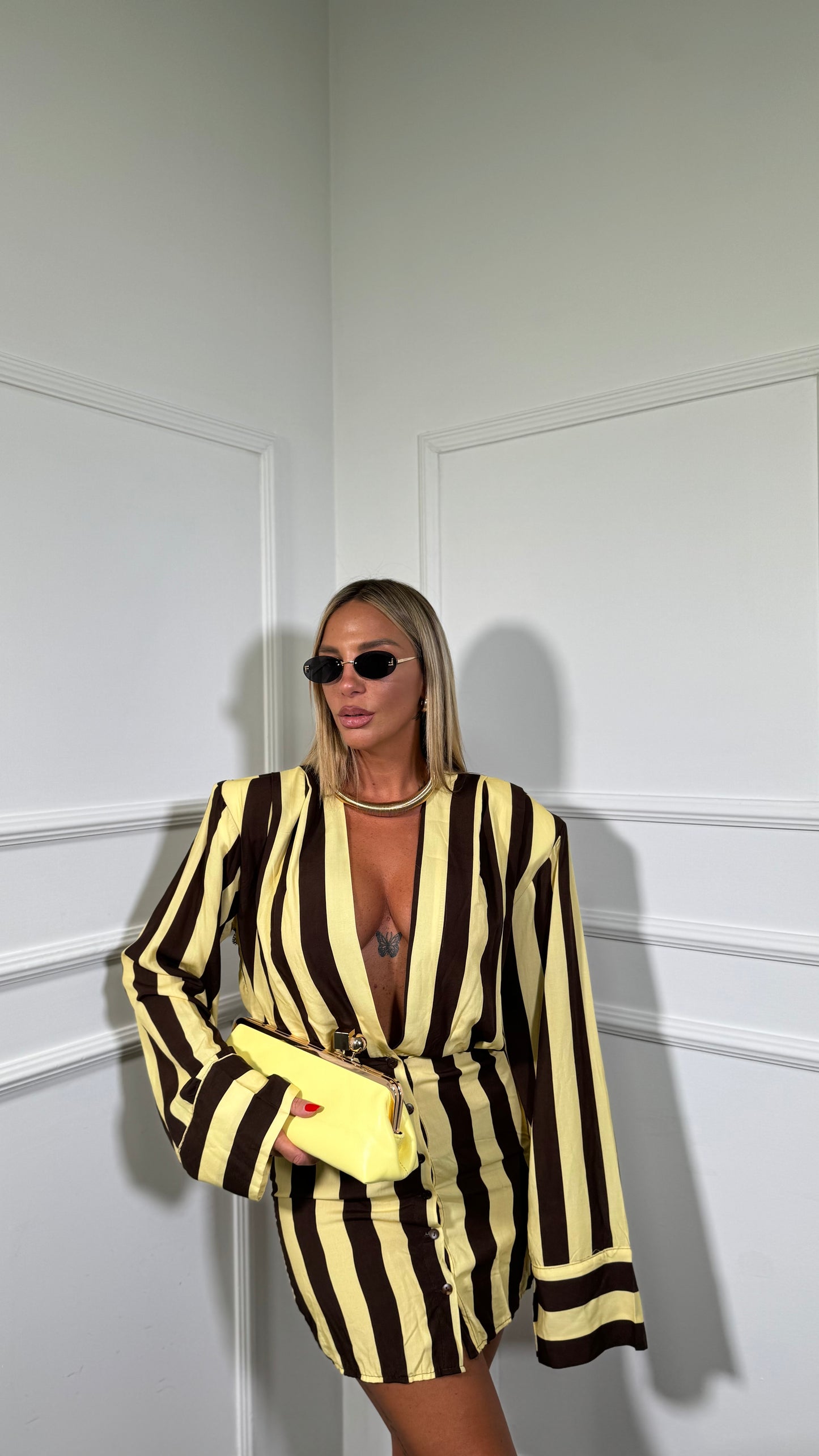Abito corto a righe con spalline Allyson giallo/marrone 706888