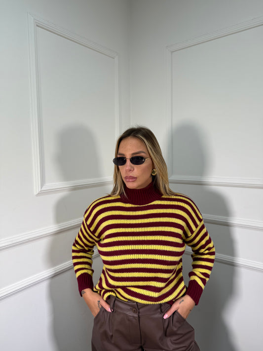 Pullover collo alto in maglia a righe bordeaux/giallo 025842