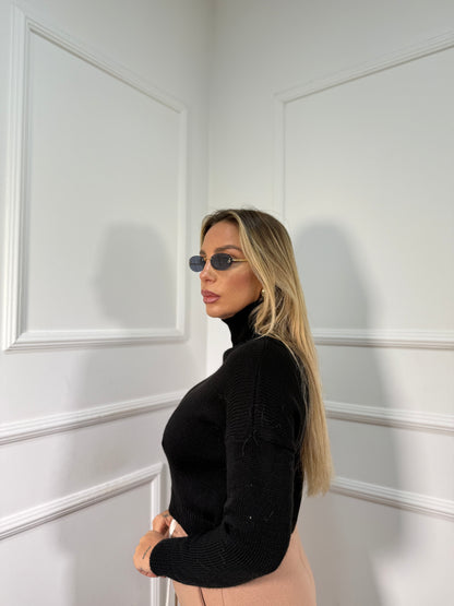 Pullover crop collo alto in maglia nero 022469