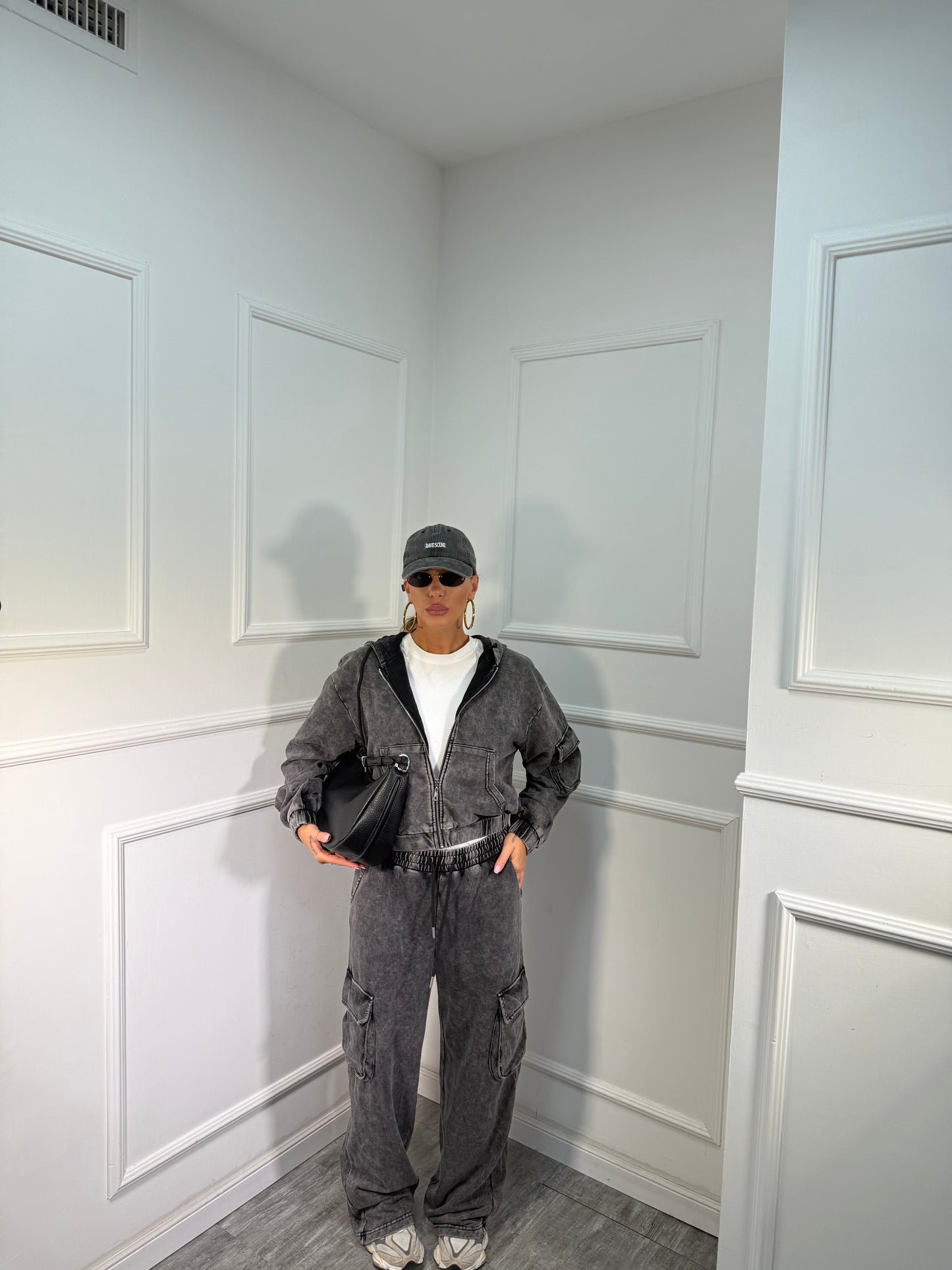 Coordinato in tuta effetto slavato Alley grigio bs9005