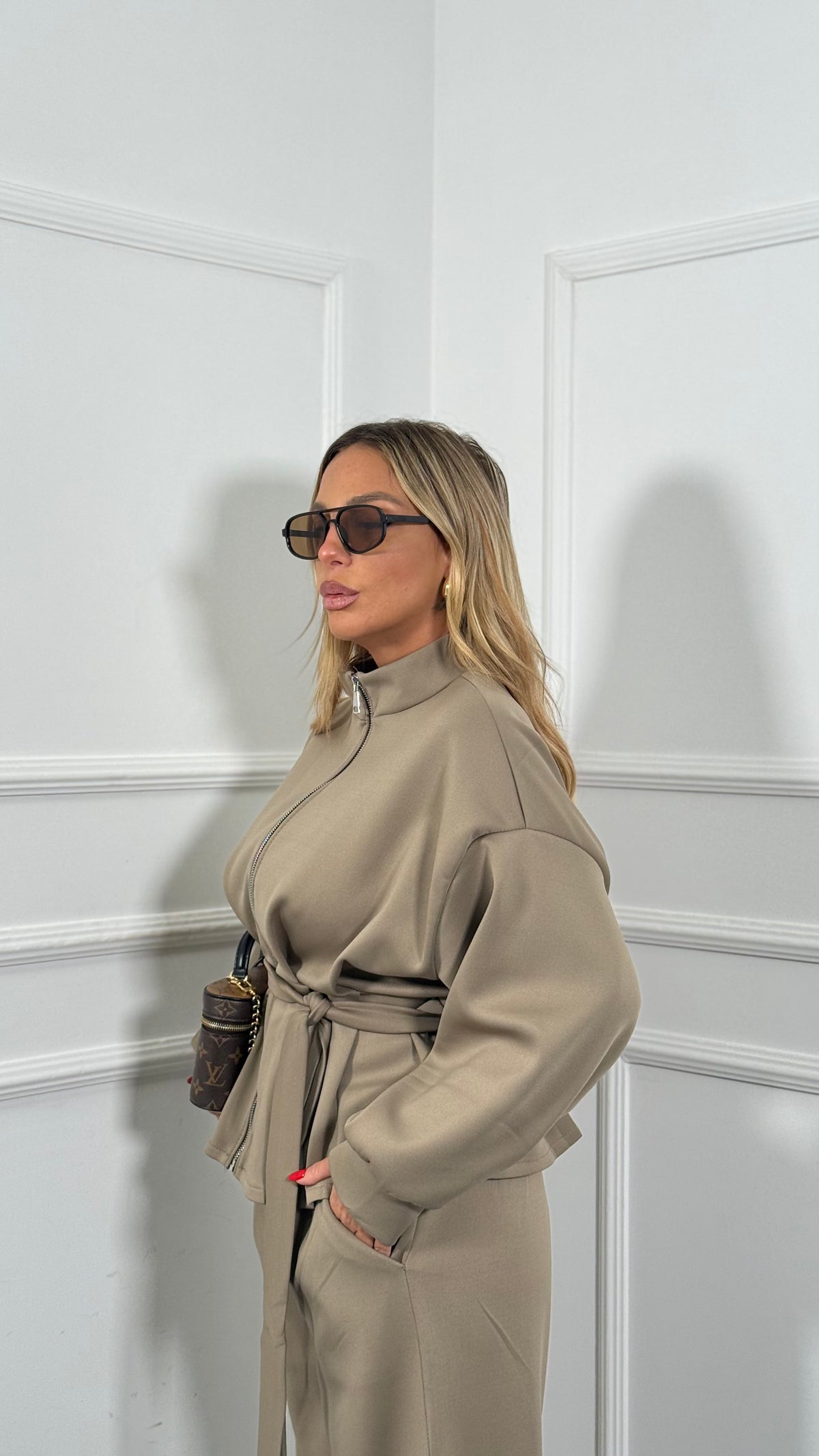 Coordinato tuta con fusciacca Marshall taupe 22738