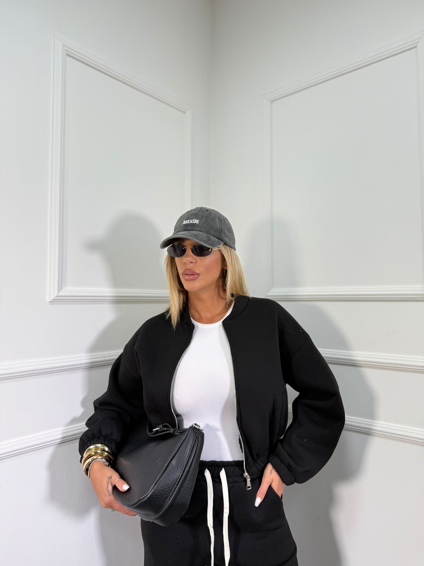 Coordinato in tuta Coffee nero 22624