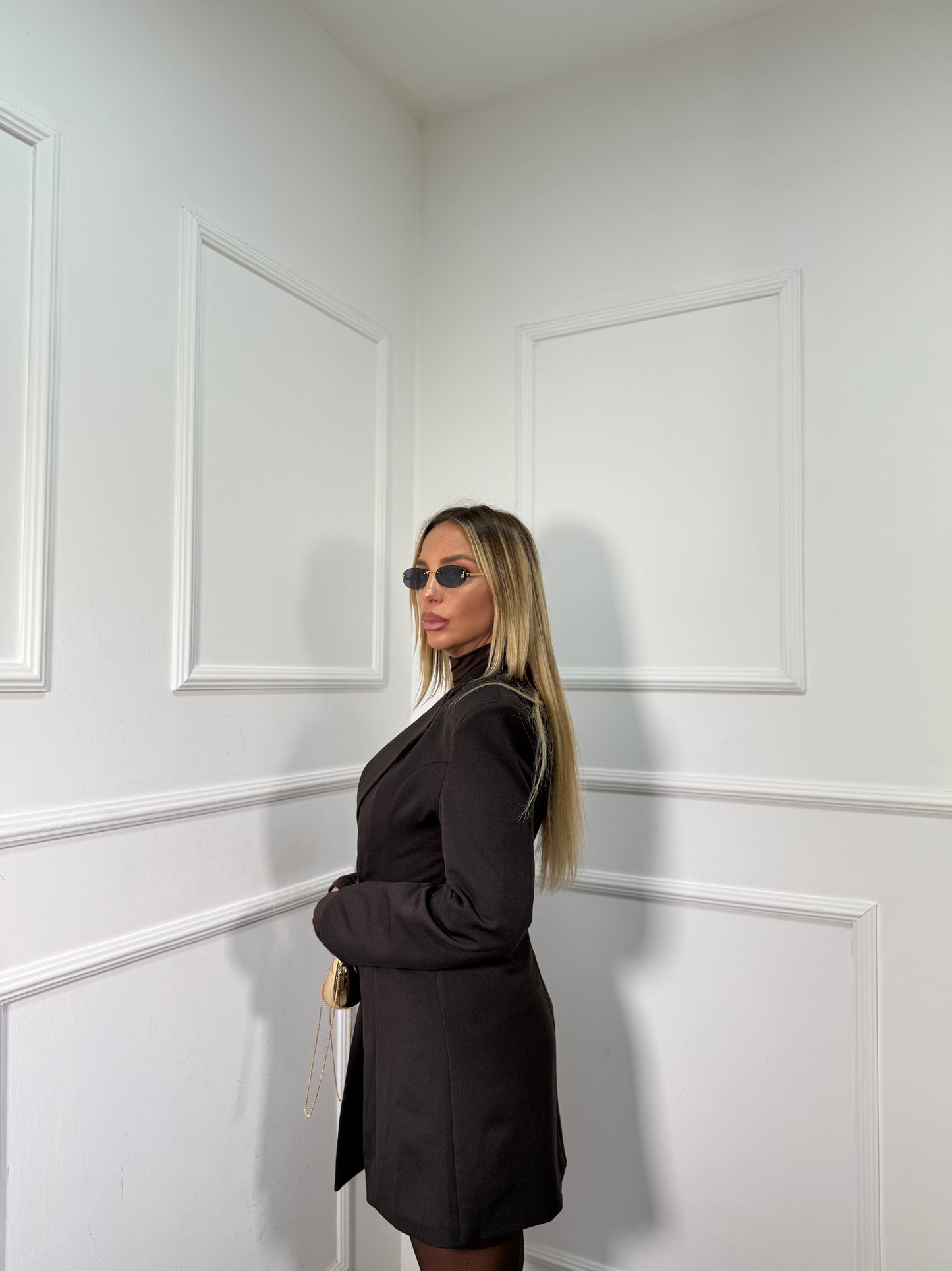 Abito giacca con spalline Barney cioccolato 25170