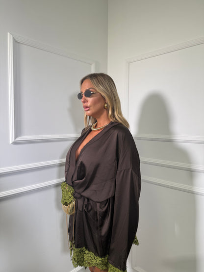 Kimono in satin e pizzo Kesya cioccolato