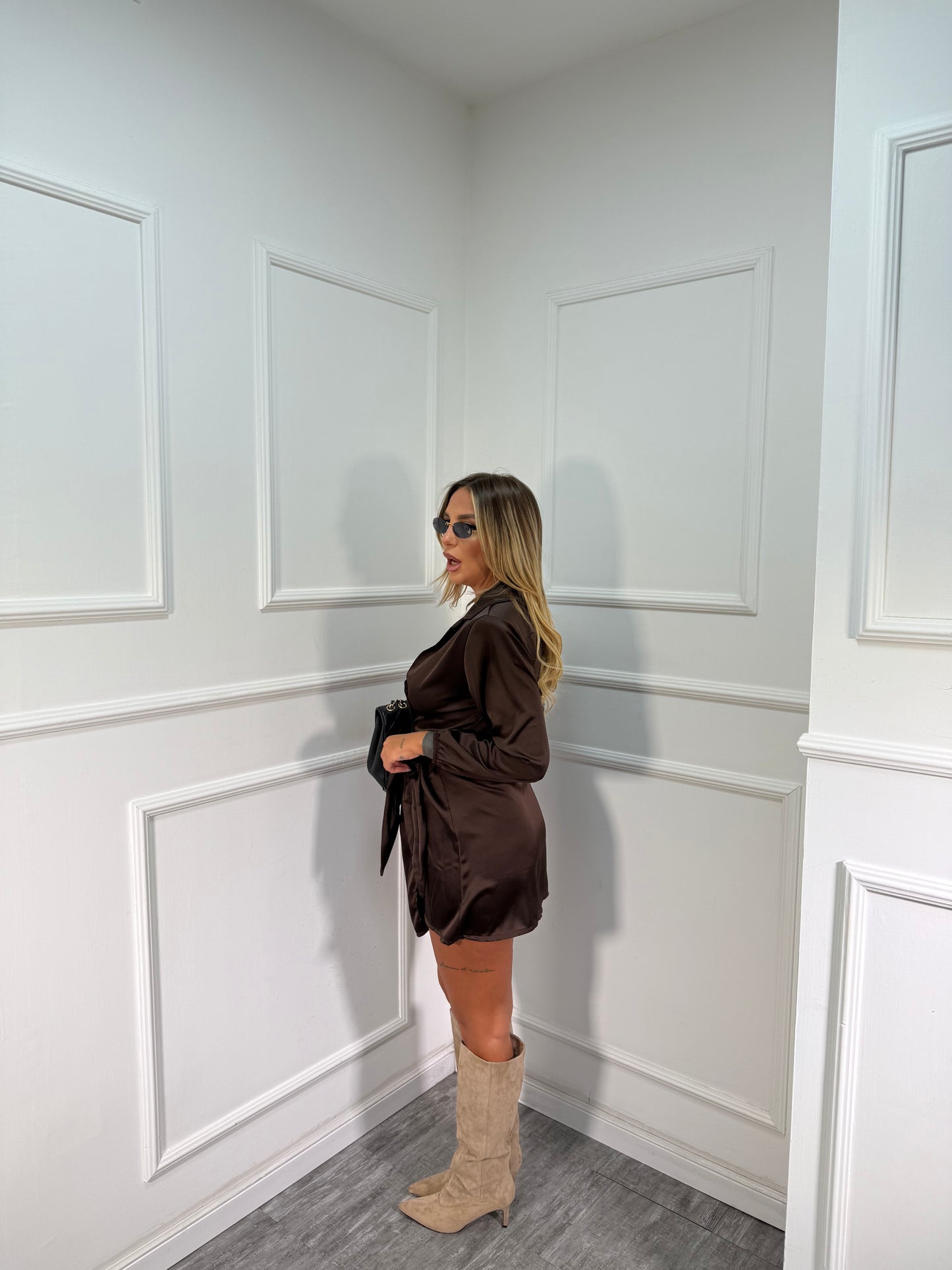 Abito portafoglio in satin Must Have cioccolato 7681