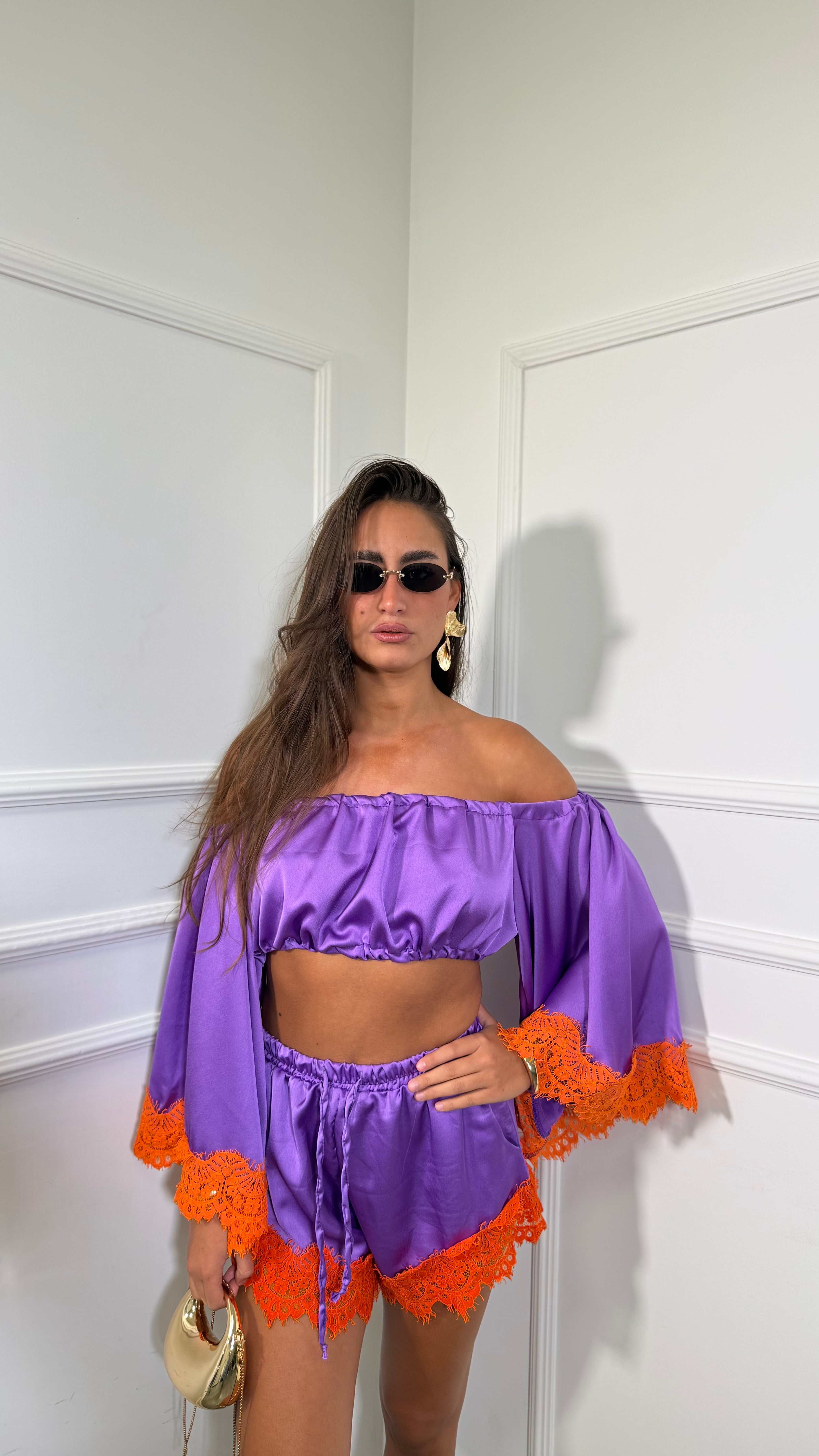 Coordinato in satin con pizzo Alicia viola/arancione