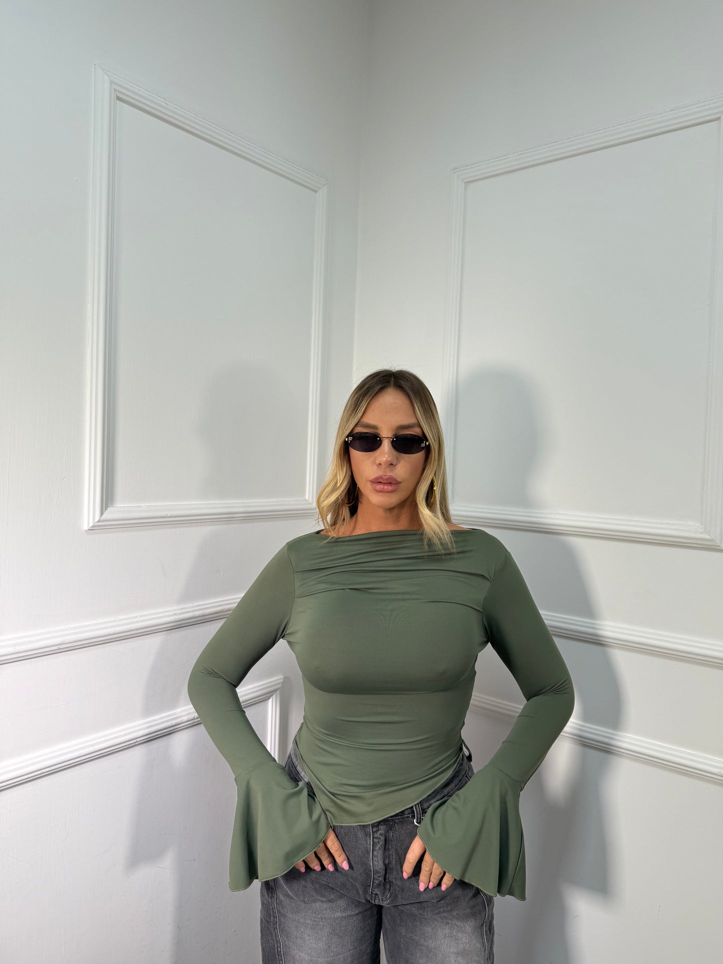 Shirt in lycra asimmetrica Vicky verde oliva 143181