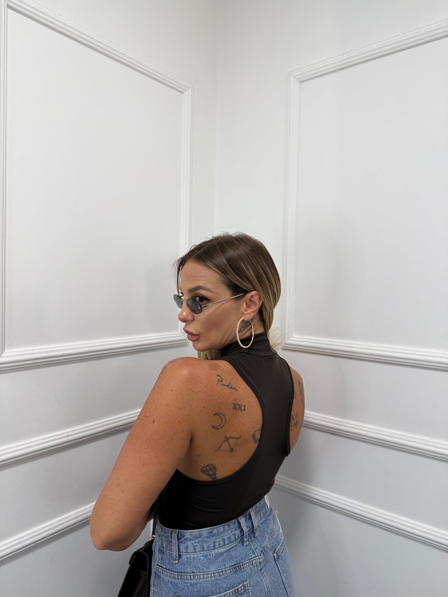 Body collo alto scollo americano Kendall cioccolato 52093