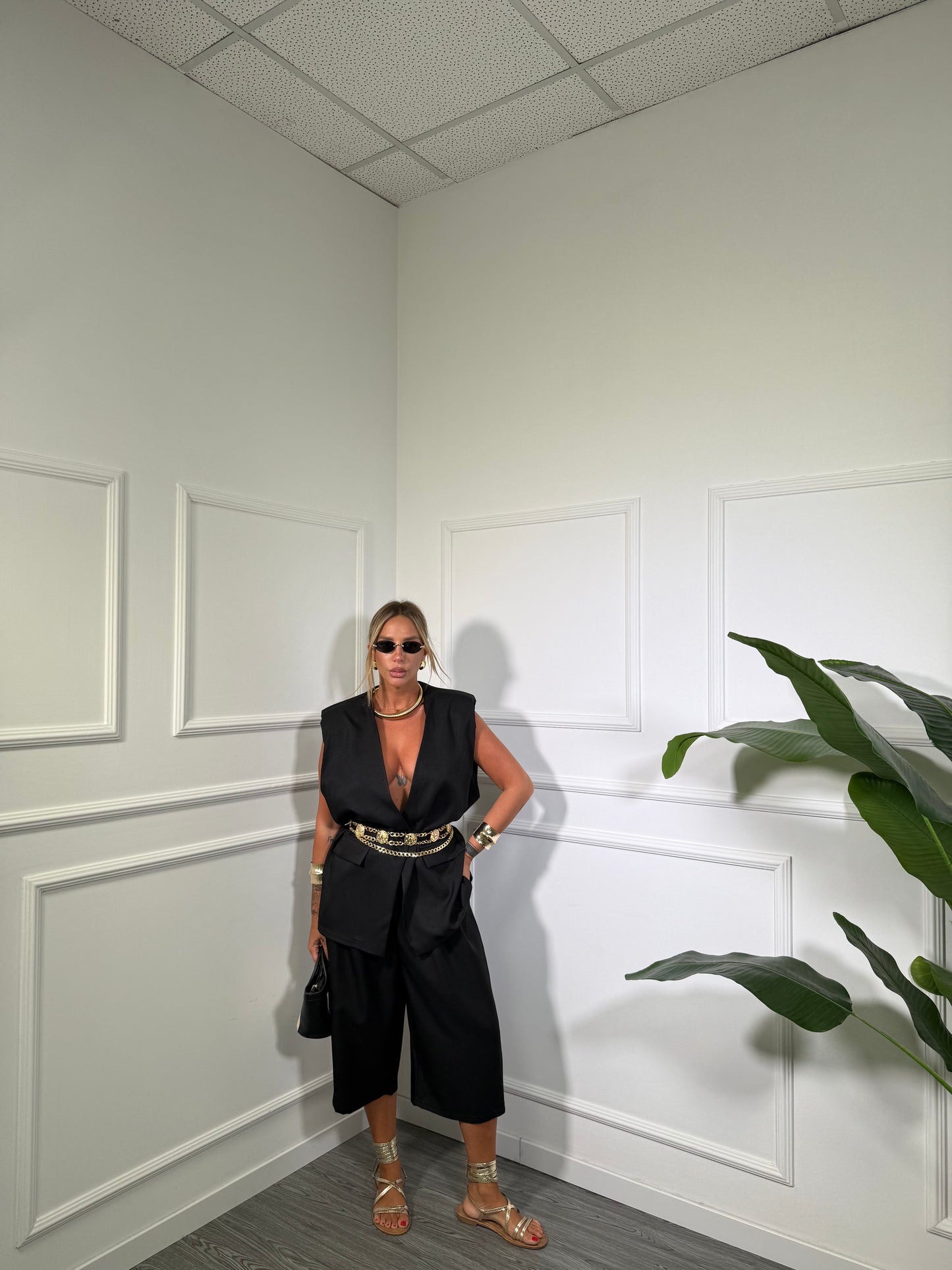 Tailleur con bermuda (curvy) Karol nero 10055