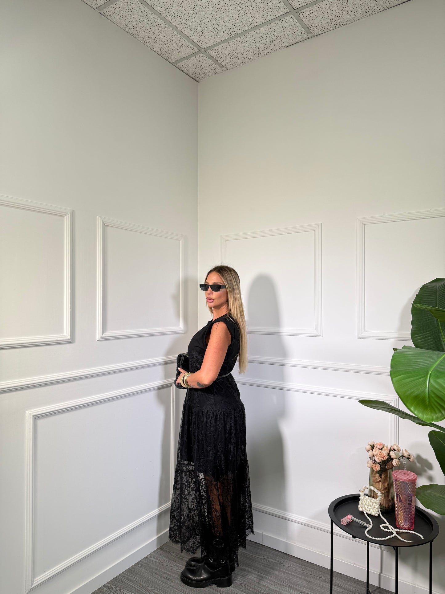 Abito midi in pizzo con spalline Sharon nero 3340