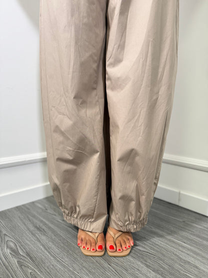 Pantaloni balloon in cotone Florence by justwest beige cnz21