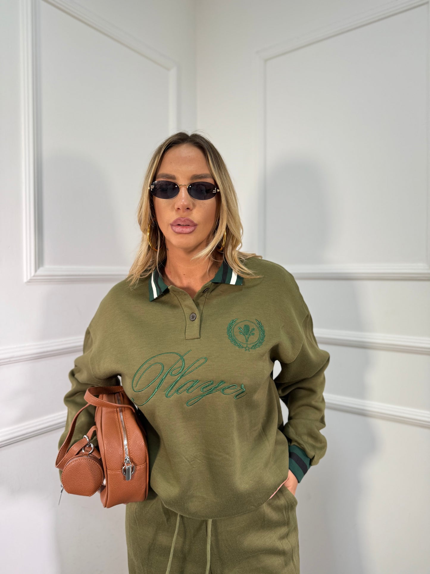 Coordinato in tuta Player verde oliva rt701