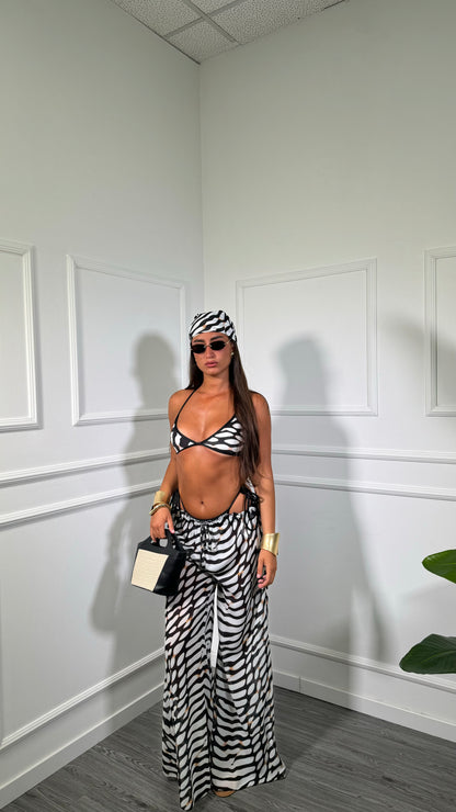 Costume con copricostume + bandana animalier nero