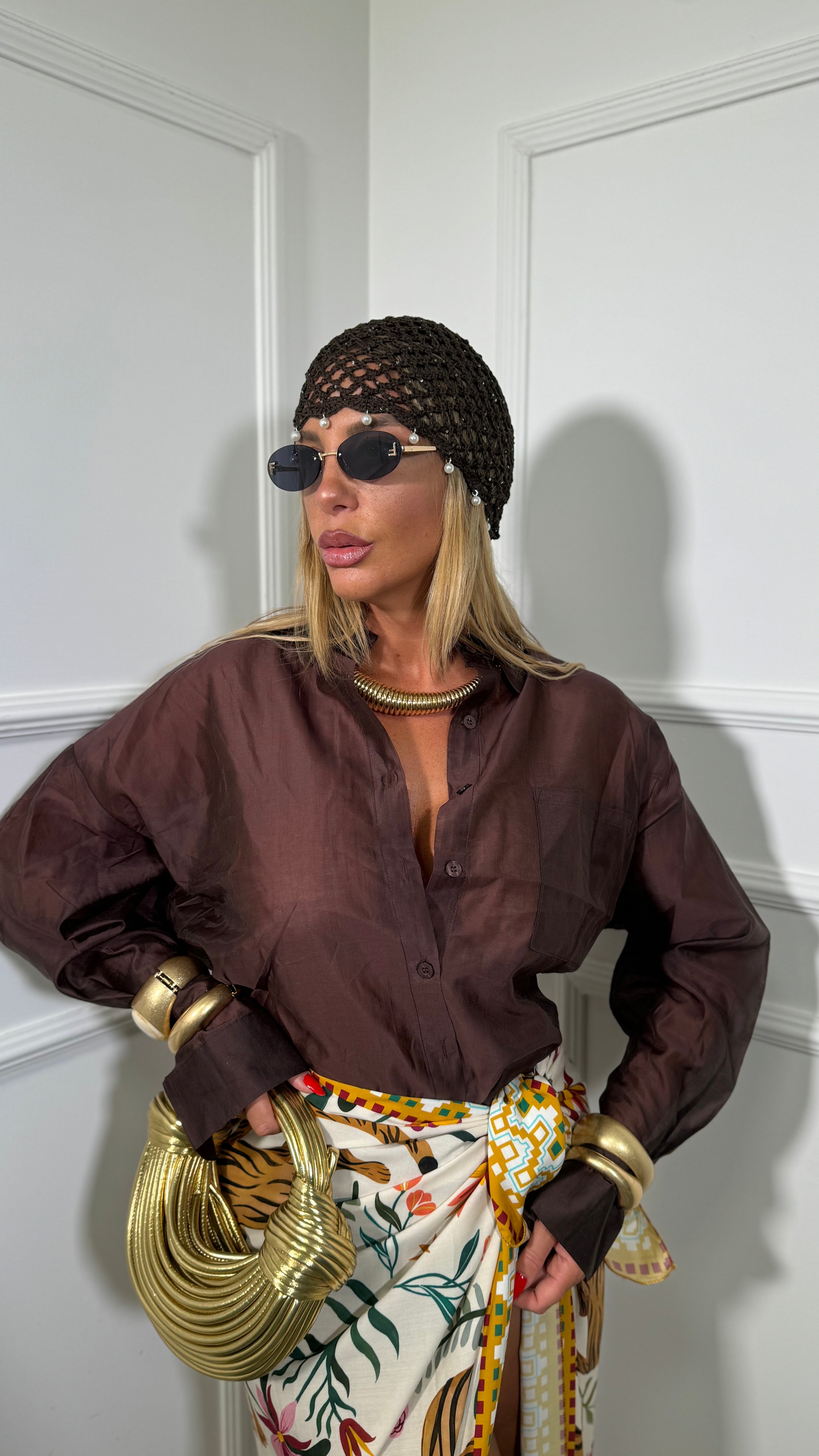 Camicia semi velata con taschino Flayr cioccolato 6808