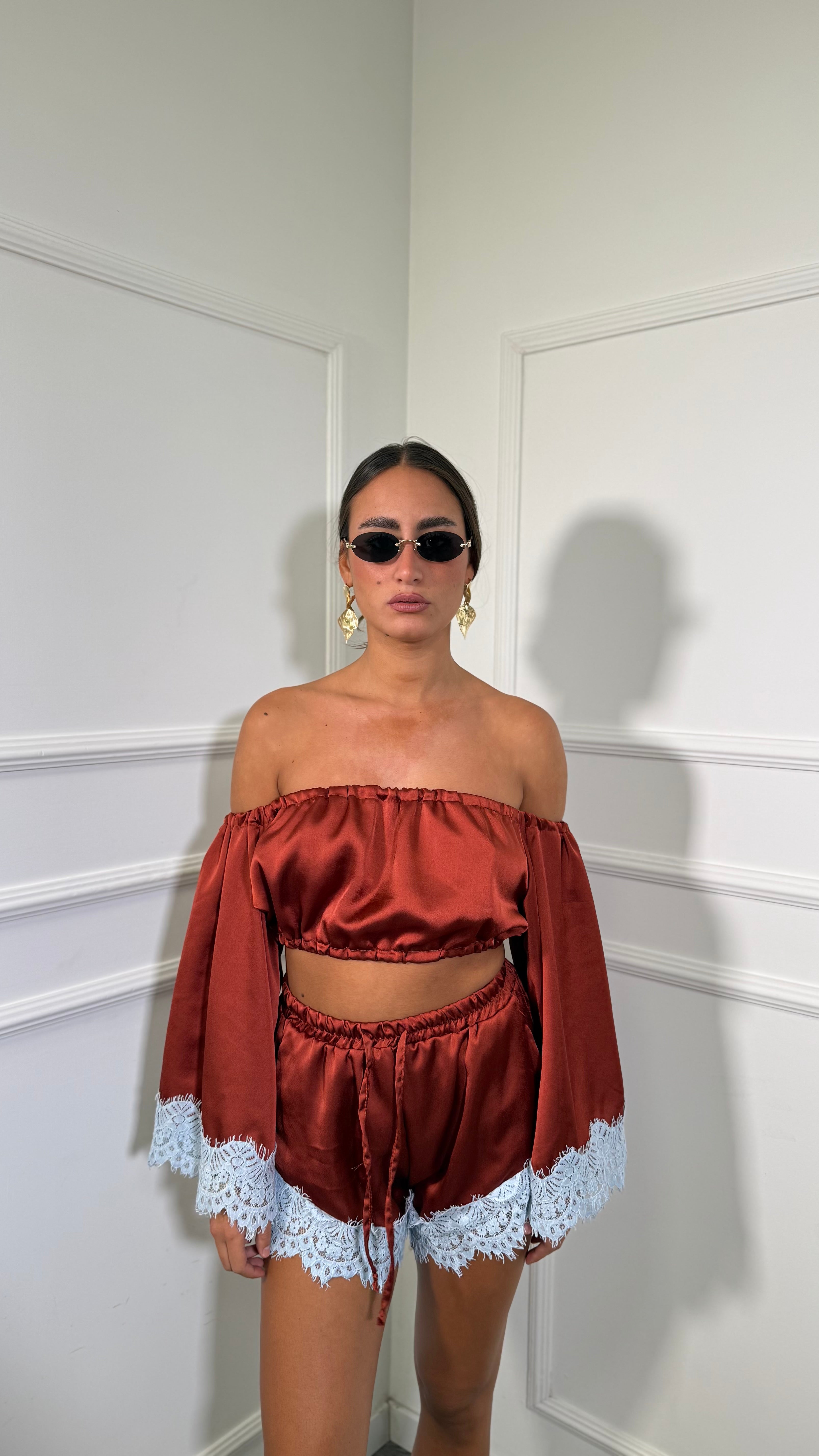 Coordinato in satin con pizzo Alicia coccio/azzurro