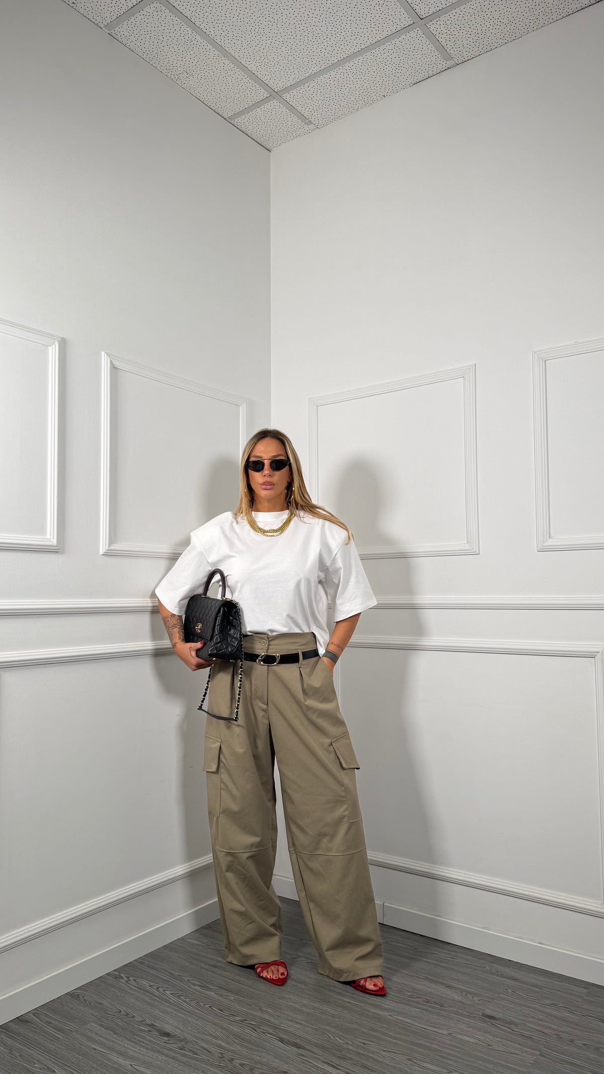 Pantaloni cargo con tasconi e cintura Sinclair beige 31121