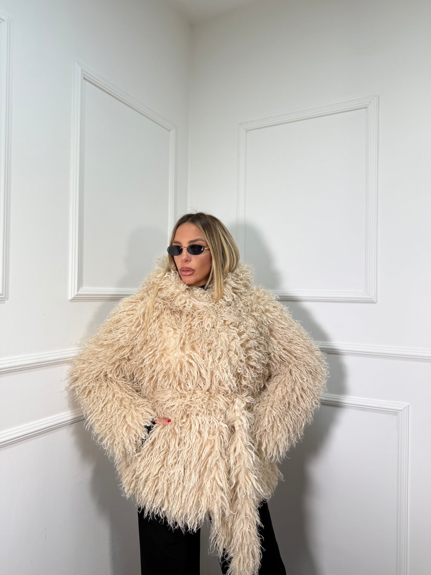 Ecofur Mongolia con cintura Allison champagne pj8201