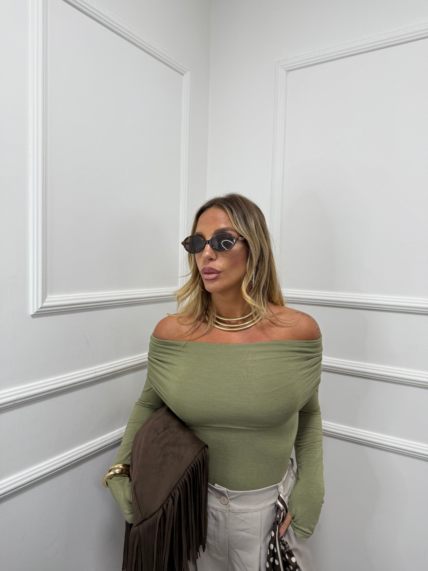 Shirt scollo a barca in viscosa Brendy verde ng3811