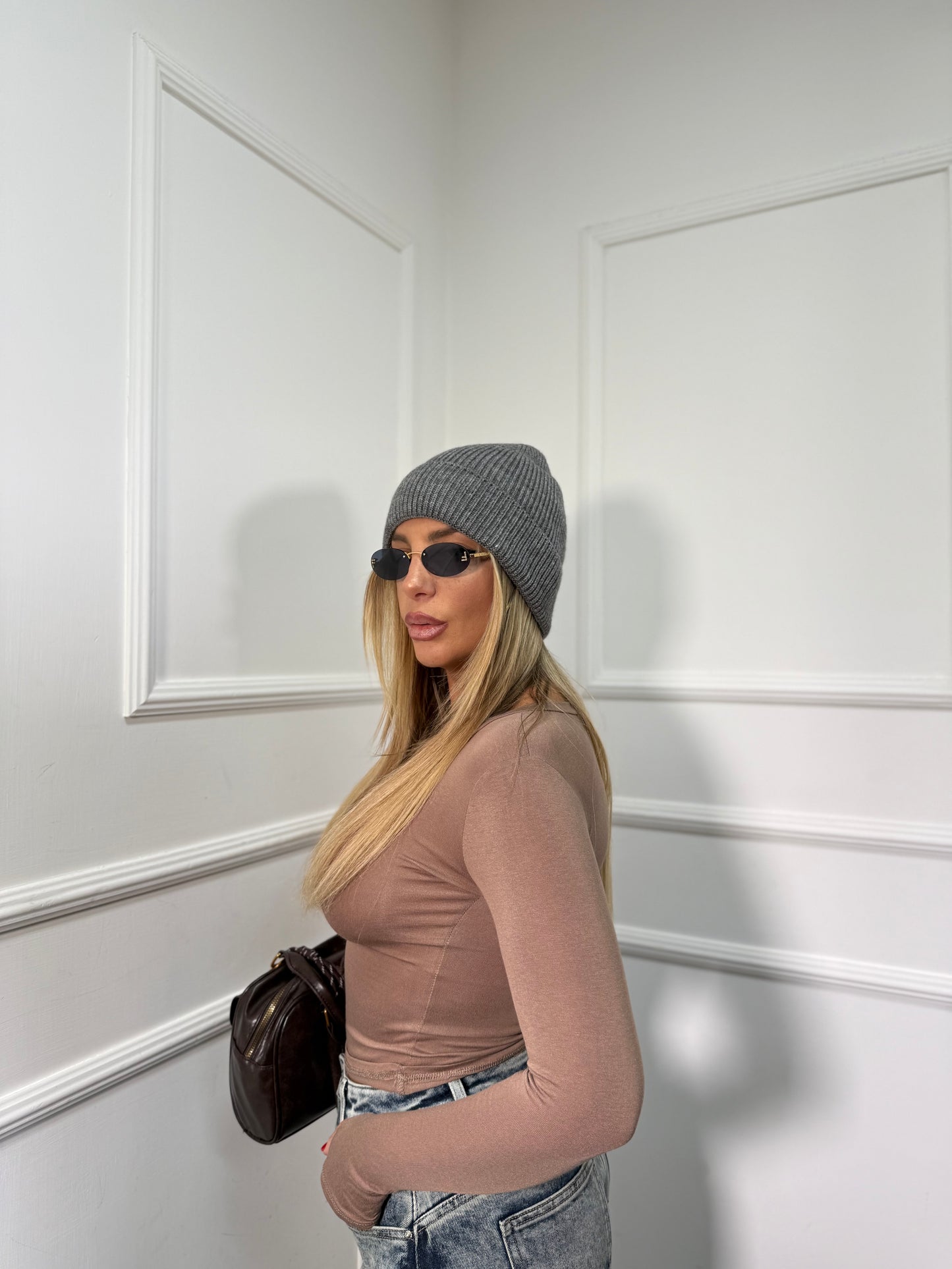 Shirt semi velata con bottoncini e manica a guanto Life taupe 25780